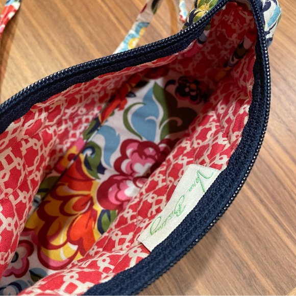 Vera Bradley Small Adjustable Strap Purse - Picture 9 of 10